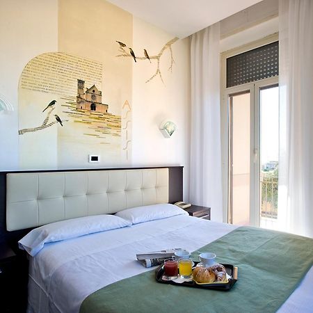 Hotel Bellavista ليدو دي أوستيا المظهر الخارجي الصورة