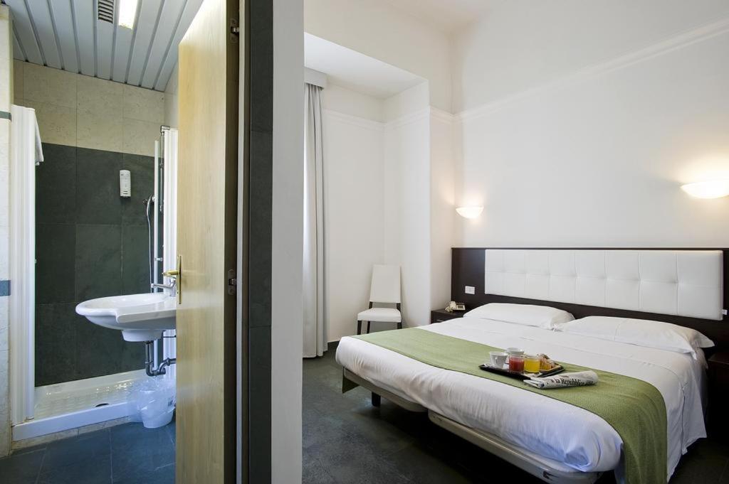 Hotel Bellavista ليدو دي أوستيا المظهر الخارجي الصورة