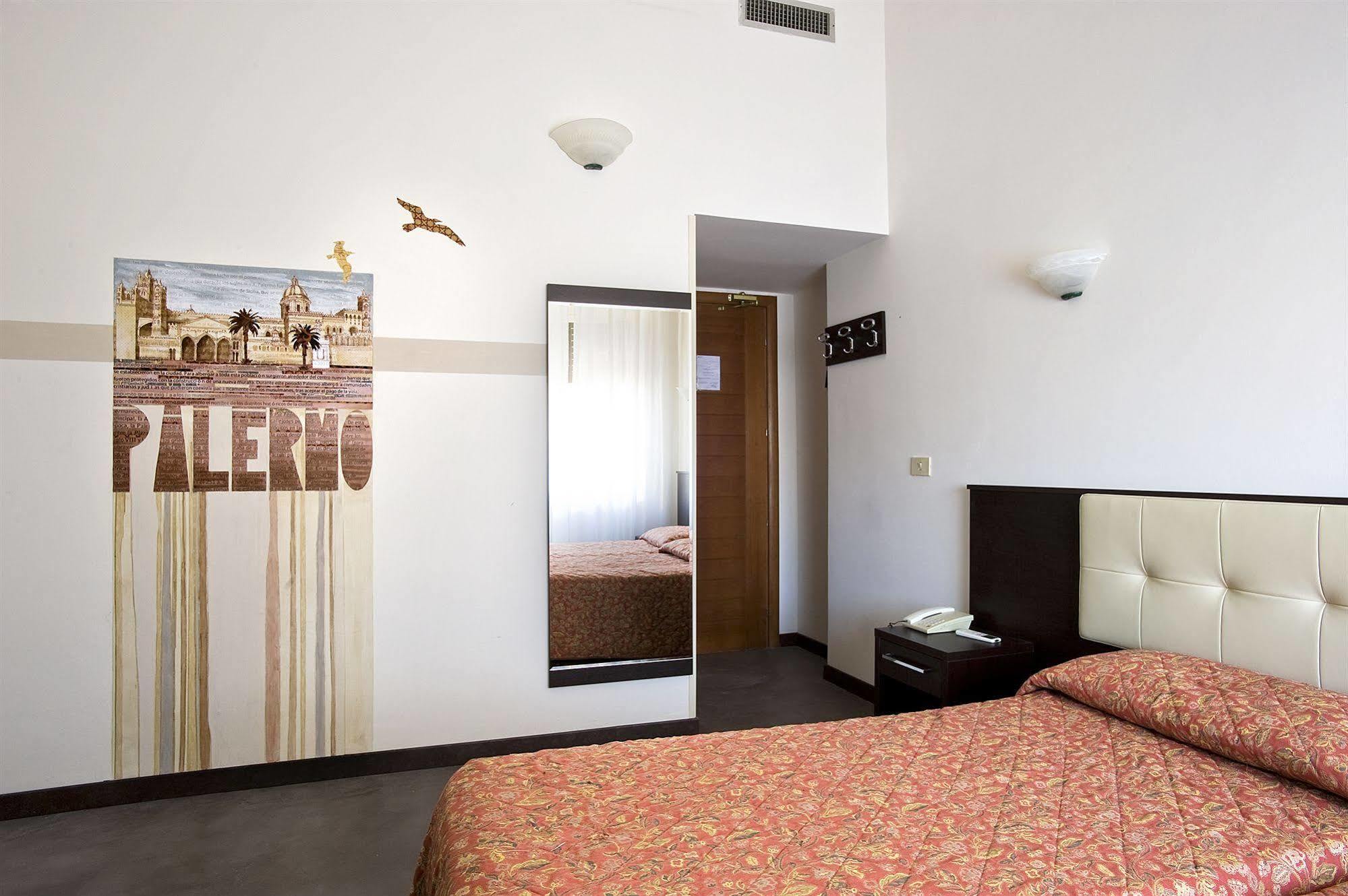 Hotel Bellavista ليدو دي أوستيا المظهر الخارجي الصورة